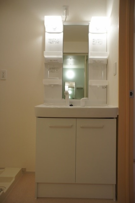 洗面設備　図面と現状に相違がある場合には現状を優先