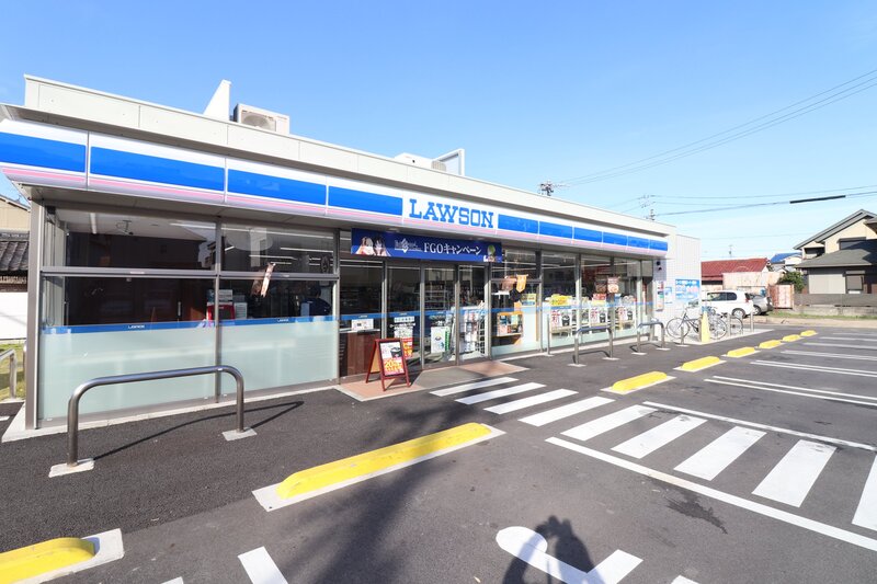 コンビニ　ローソン西区西ハサバ店（コンビニ）まで370m