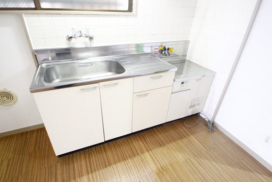 キッチン　※別部屋の写真です