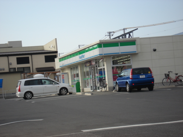 その他　ファミリーマート（その他）まで2828m