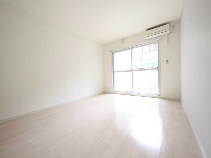 バルコニー　洋室11.4帖　ウォークインクロゼット付（収納充実してます）