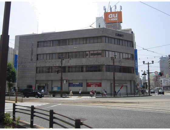 銀行　広島銀行本川支店（銀行）まで361m