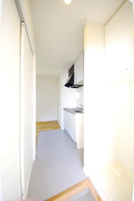 玄関　★同物件別部屋参考写真★