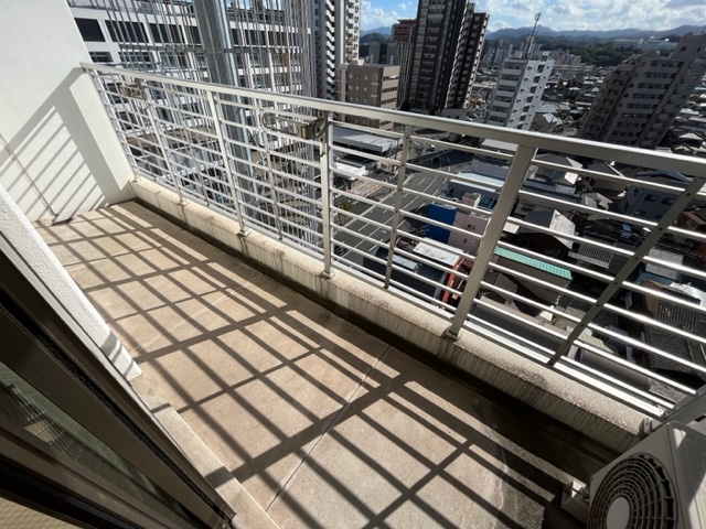 バルコニー　※他室写真～現況優先