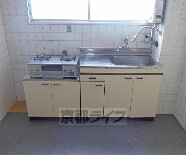 キッチン　キッチンです。