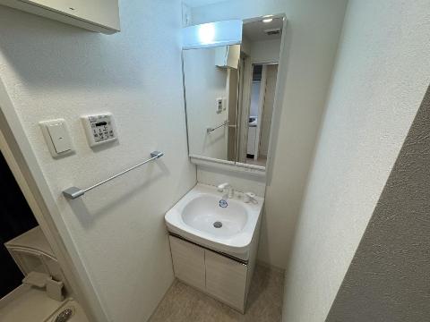 洗面設備　洗髪洗面化粧台