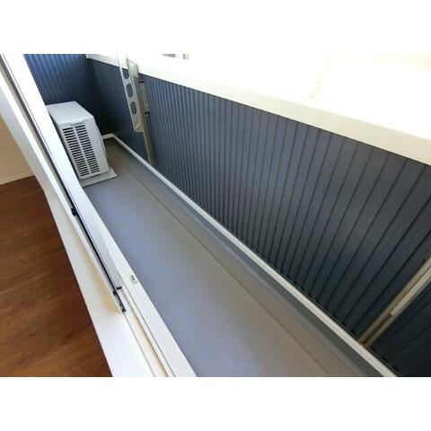 バルコニー　外からの目が気にならないバルコニーで洗濯物が干せます