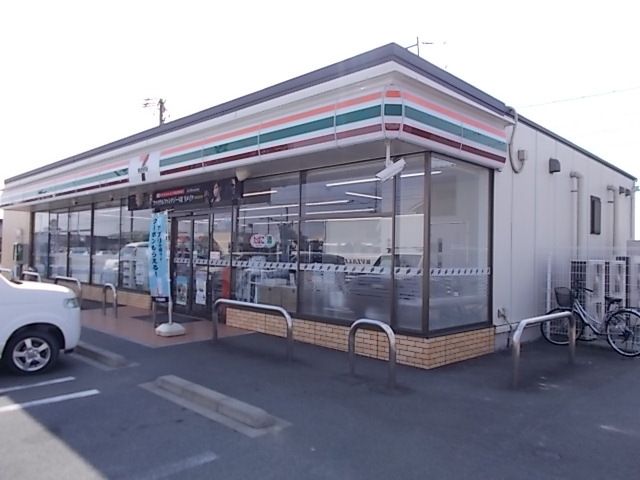 コンビニ　セブンイレブン中鶉7丁目店（コンビニ）まで350m