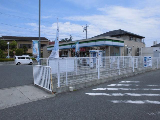 コンビニ　ファミリーマート 楠あじま三丁目店（コンビニ）まで436m