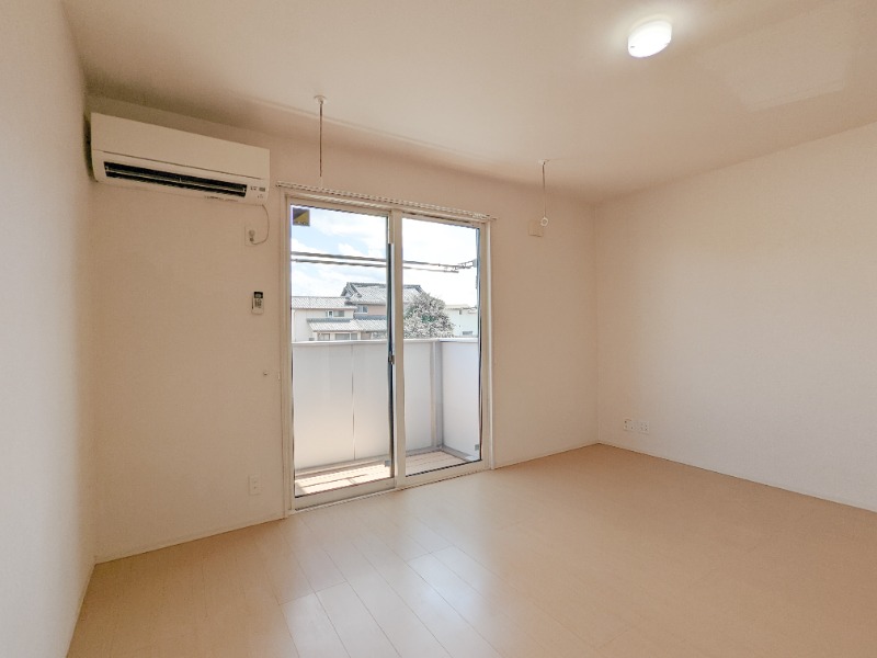 居室・リビング　図面と現状に相違がある場合には現状を優先