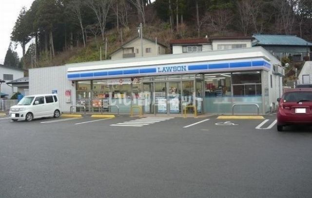 コンビニ　ローソン 久慈湊町店（コンビニ）まで994m