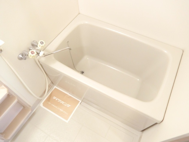 バス・シャワールーム　バスルーム