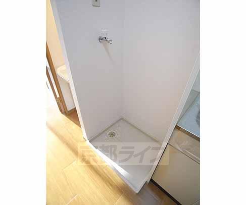 洗面設備　洗濯機置けます。