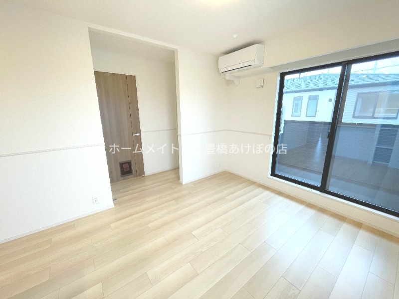 居室・リビング　同型完成モデル