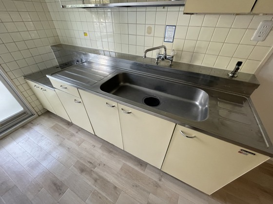 キッチン　※別部屋の写真です