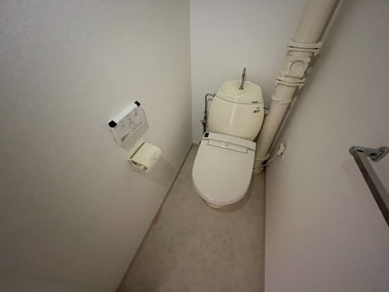 トイレ　※別部屋の写真です