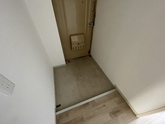 玄関　※別部屋の写真です