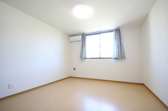 居室・リビング　※別部屋のお写真になります