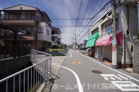 その他　前面道路（その他）まで1m