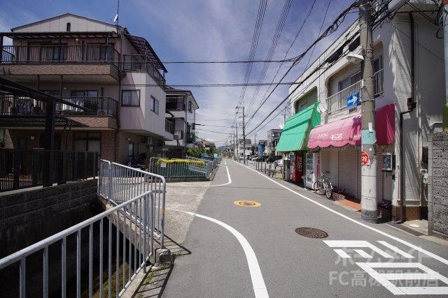 その他　前面道路（その他）まで1m