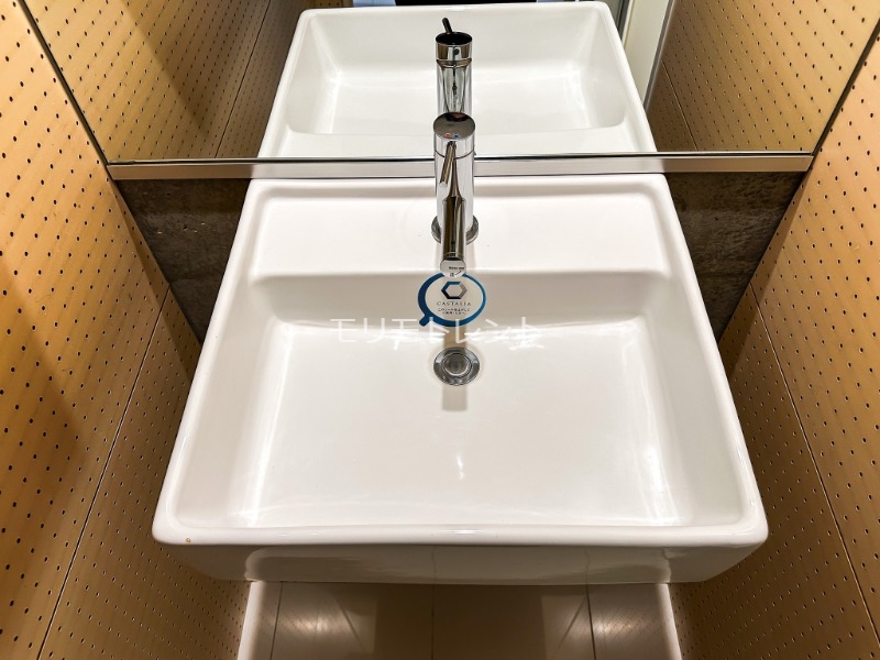 セキュリティ　エントランスホール