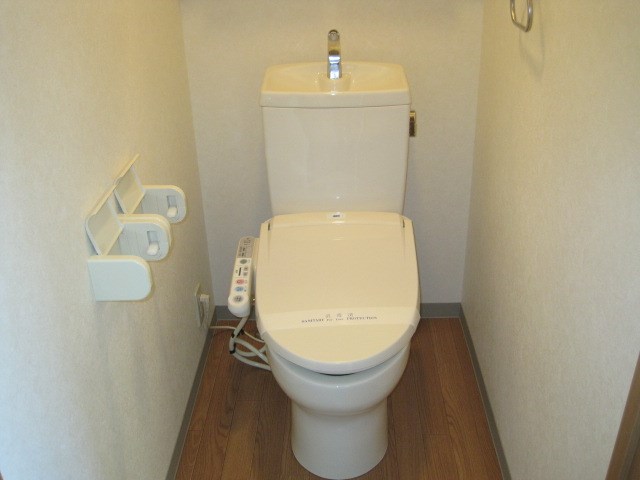 トイレ　反転タイプ