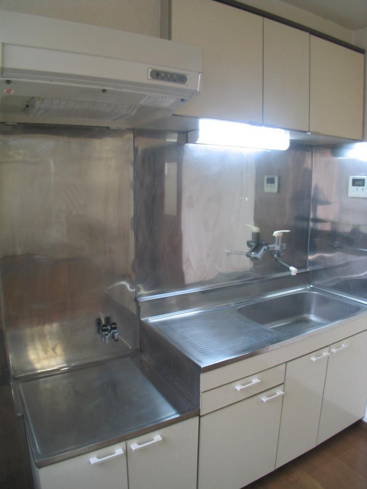 キッチン　IHクッキングヒーター