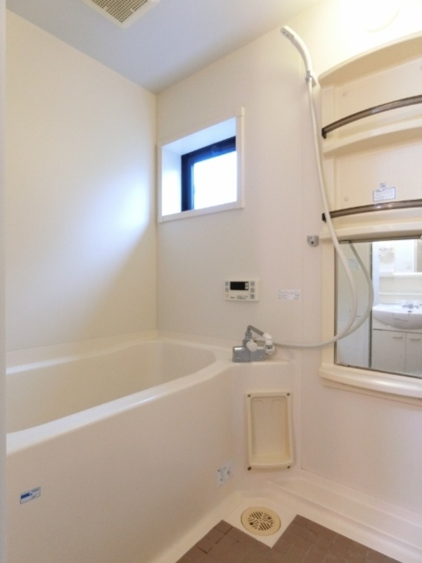 バス・シャワールーム　図面と現状に相違がある場合には現状を優先