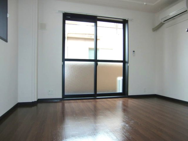 居室・リビング　同仕様