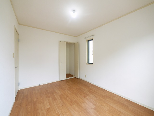 その他部屋・スペース　使い勝手のいい寝室です