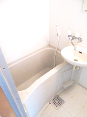 バス・シャワールーム　お風呂です。