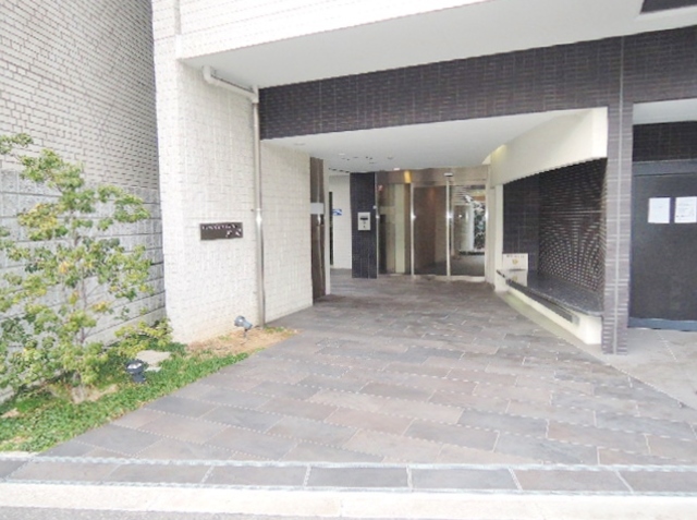 エントランス　落ち着いたエントランス