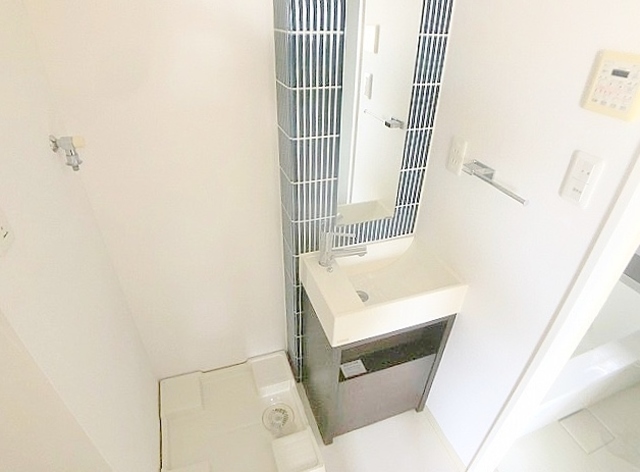 洗面設備　可愛らしい洗面台