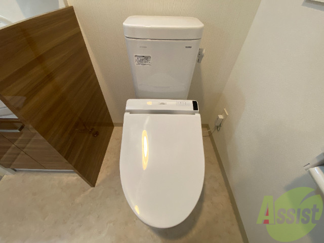 トイレ　トイレはシンプルかつオーソドックスですが使いやすそうです。