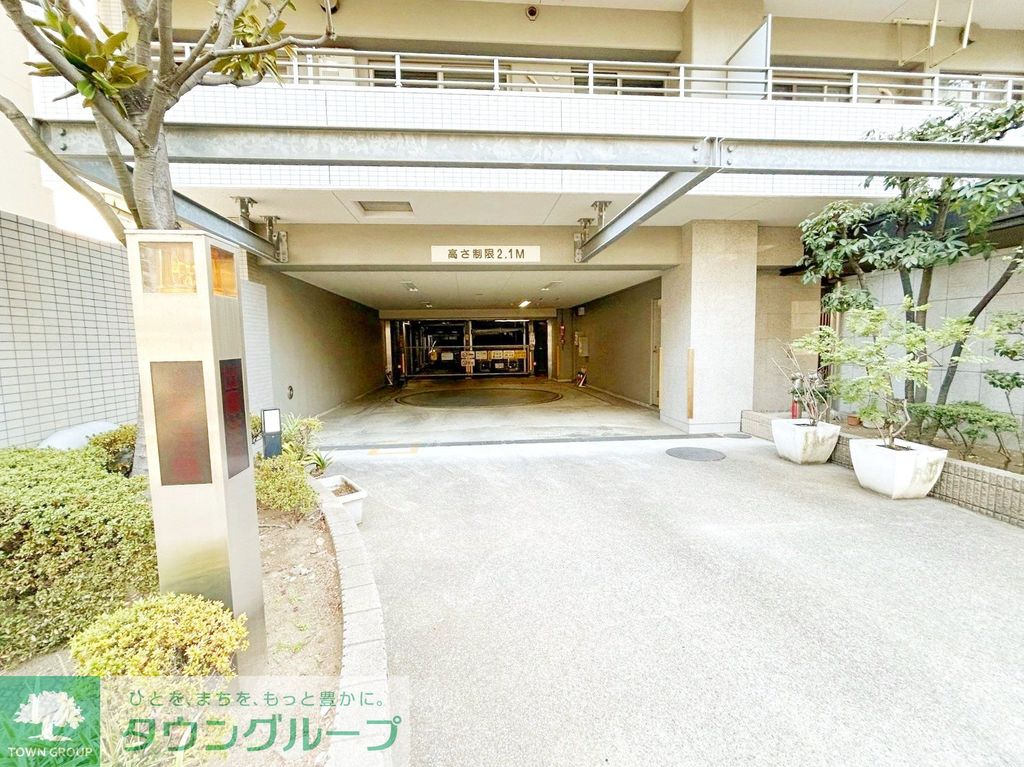 駐車場　駐車場