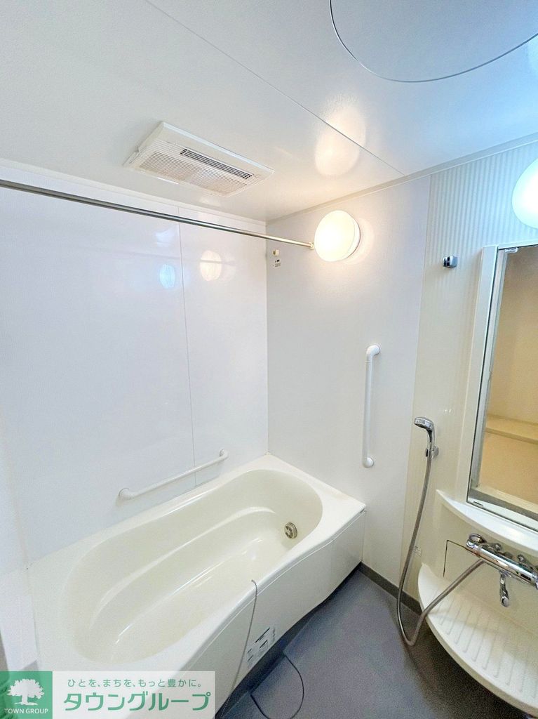 バス・シャワールーム　バスルーム