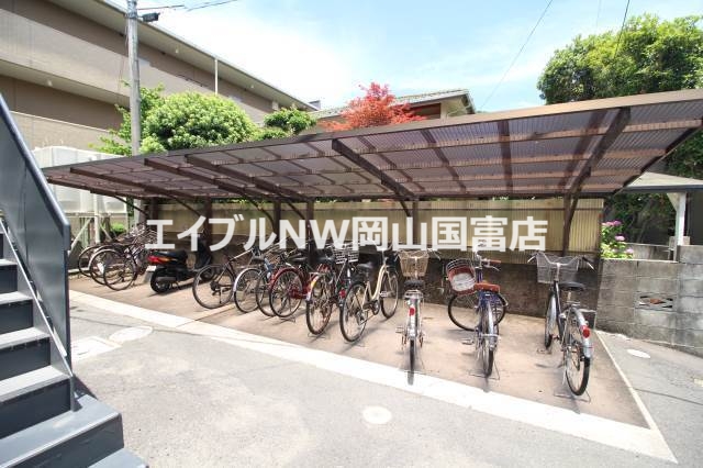 その他共有部分　駐輪場あり