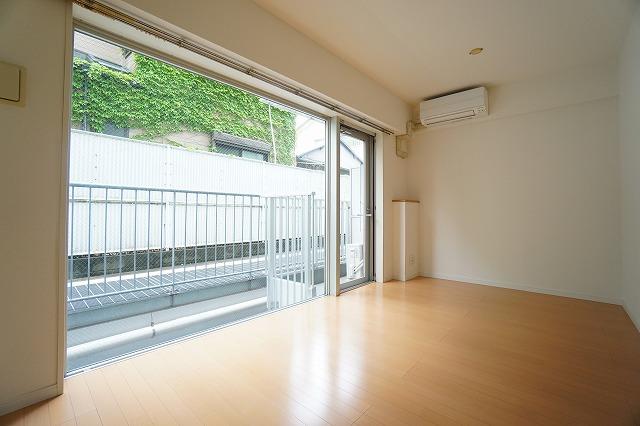 居室・リビング　居室※別部屋参考写真