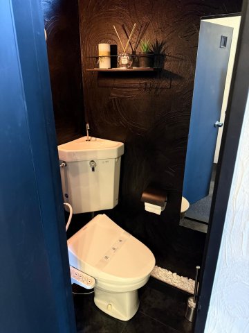 トイレ　温水洗浄便座