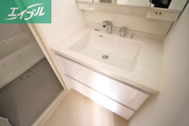 洗面設備　洗髪洗面化粧台