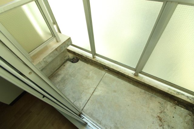 バルコニー　いたって普通のバルコニーです。