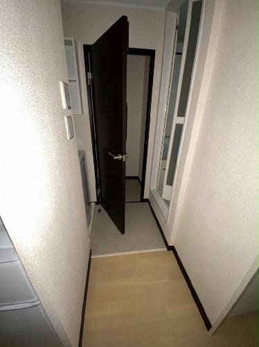 玄関　1階の写真です。