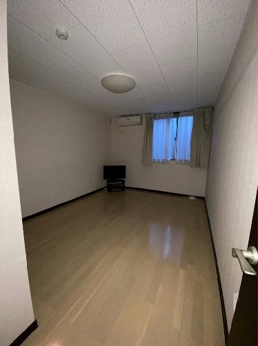 居室・リビング　1階の写真です。