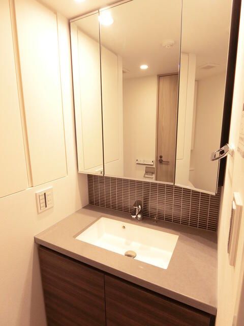 洗面設備　※別部屋参考写真