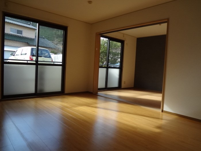 居室・リビング　反転タイプ