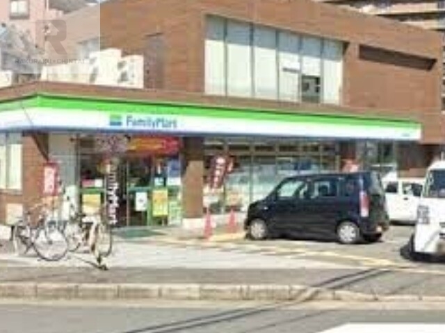 コンビニ　ファミリーマート新喜多東店（コンビニ）まで367m