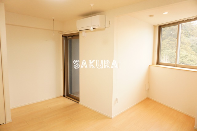 居室・リビング　開放感のあるゆったりとしたお部屋です♪