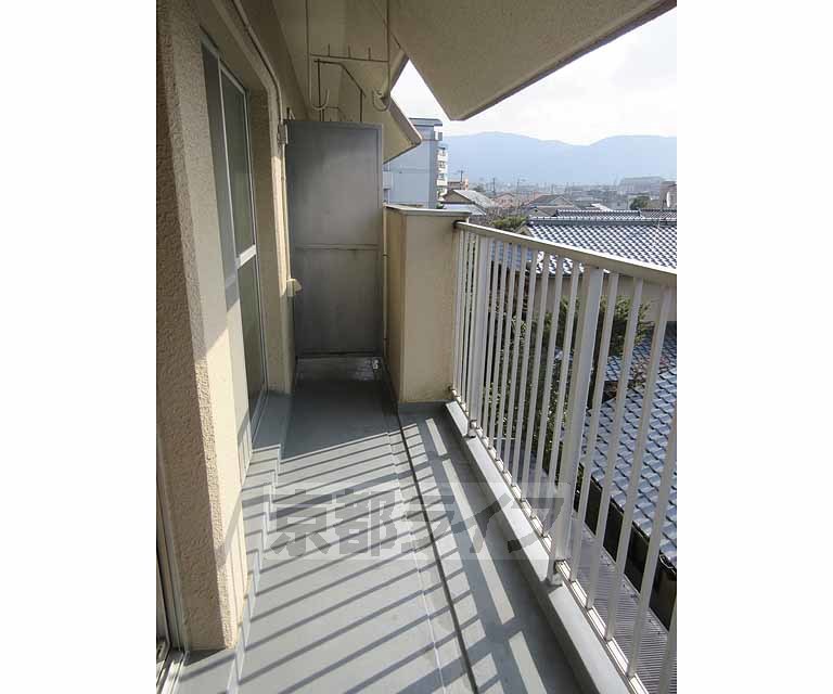 バルコニー　洗濯物たくさん干せます・