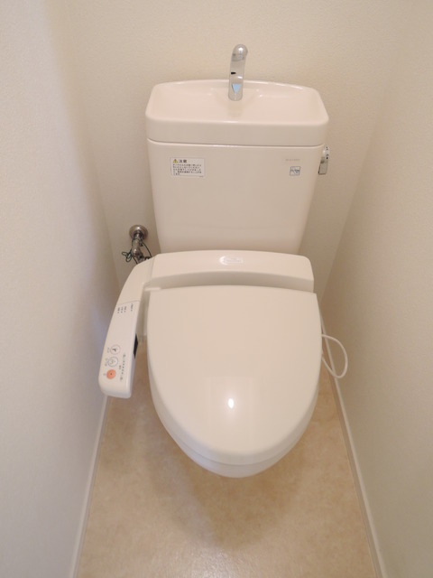 トイレ　★温水洗浄便座★