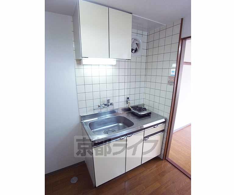 キッチン　ゆとりのあるキッチンですね。